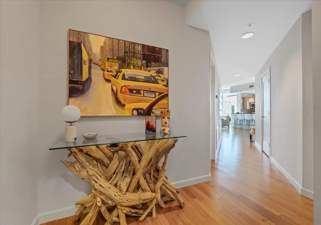 3rd image of 400 4Th Ave S #1004, Saint Petersburg, FL 33701 | MLS# W7888600