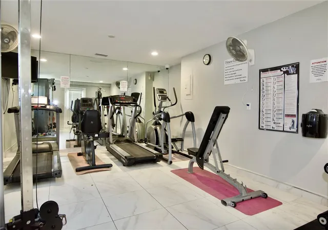 2nd image of 5310 26Th St W, BRADENTON, FL 34207