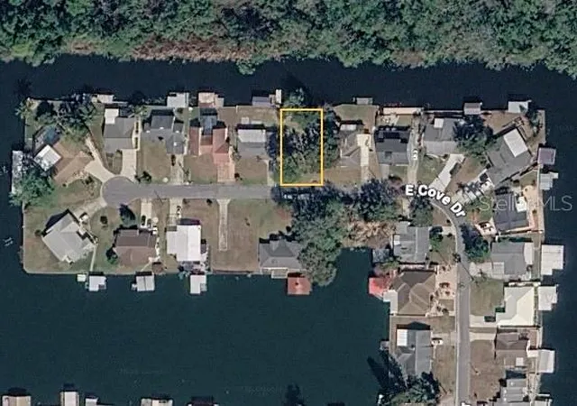 1st image of E Cove Dr, Tavares, FL 32778 | MLS# G5116454