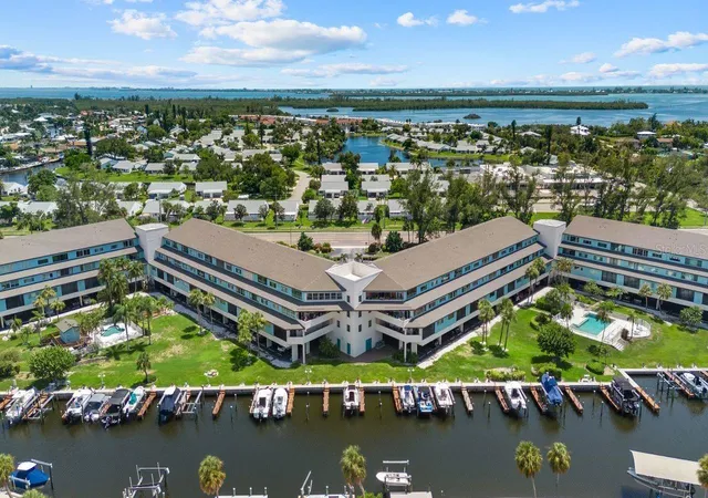 2nd image of 9604 Cortez Rd W #233, Bradenton, FL 34210 | MLS# A4702990