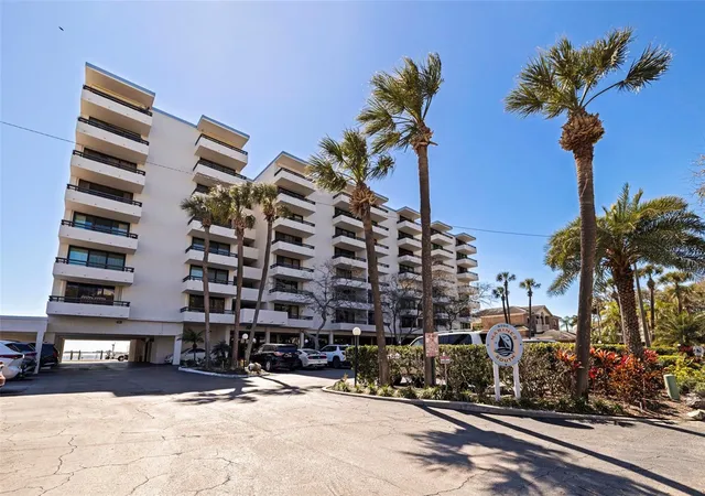 2nd image of 5700 Mariner St #803, Tampa, FL 33609 | MLS# TB8538937