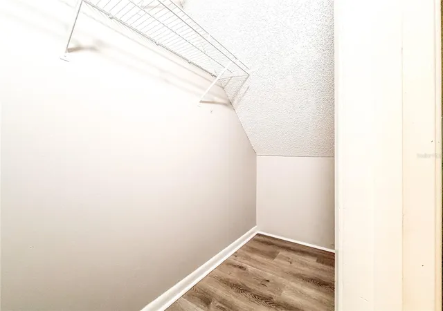 27th image of 1844 Mill Run Cir, Tampa, FL 33613 | MLS# W7888611