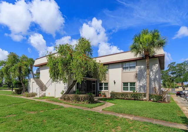 Photo 1 of Condo for sale at 27 Windtree Ln #102, Winter Garden, FL 34787 | MLS# G5116462 | Listing updated on 2026-08-18