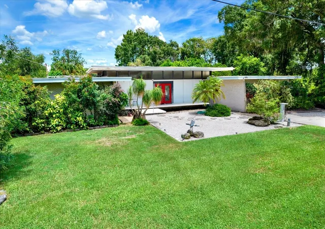4th image of 5708 Puritan Rd, Tampa, FL 33617 | MLS# TB8538940