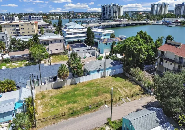 2nd image of 140 92nd Ave, Treasure Island, FL 33706 | MLS# TB8538944