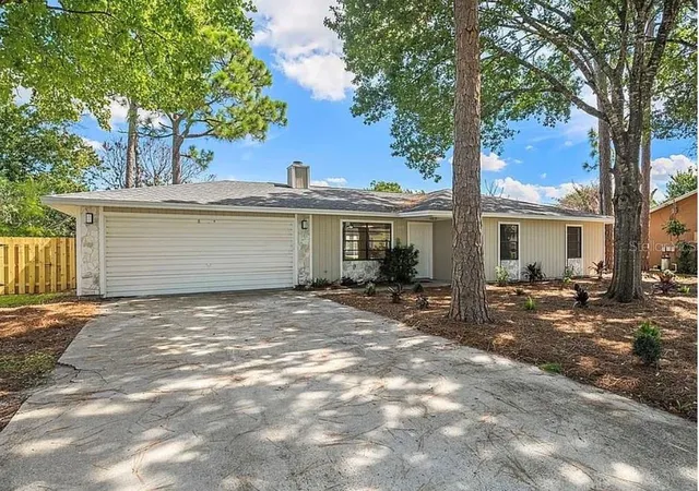 2nd image of 749 Elmont St Nw, Palm Bay, FL 32907 | MLS# TB8538945