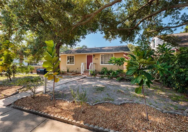 Photo 2 of Single family home for sale at 6376 4th Avenue S, Saint Petersburg, FL 33707 | MLS# TB8538976 | Listing updated on 2026-09-02