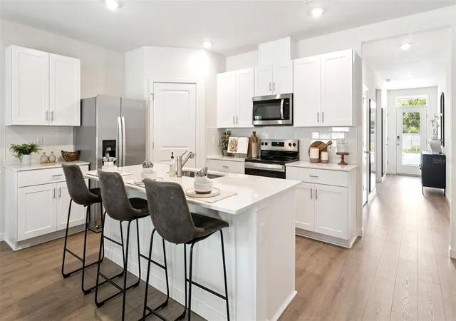 3rd image of 1091 Gull St, Apopka, FL 32712 | MLS# O6433658