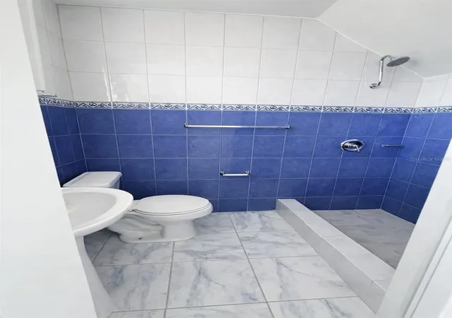 Photo 4 of Multi family home for sale at Manuel Fernandez Juncos #151, Toa Alta, PR 00953 | MLS# PR9123414 | Listing updated on 2026-08-18