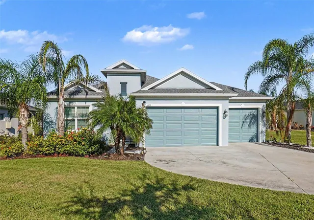 Photo 2 of Single family home for sale at 4502 Renwick Dr, Parrish, FL 34219 | MLS# A4703013 | Listing updated on 2026-08-24
