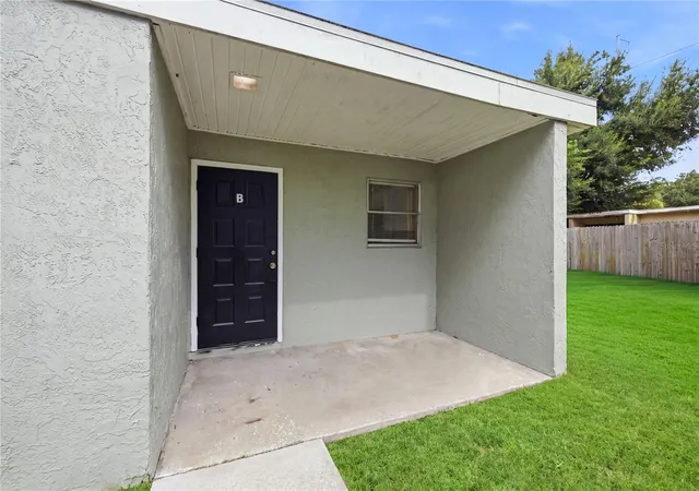 Photo 3 of Multi family home for sale at 1009 E Holland Ave, Tampa, FL 33612 | MLS# TB8538995 | Listing updated on 2026-08-27