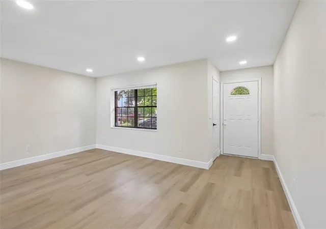 2nd image of 612 Rodney Dr, Altamonte Springs, FL 32701 | MLS# O6433688