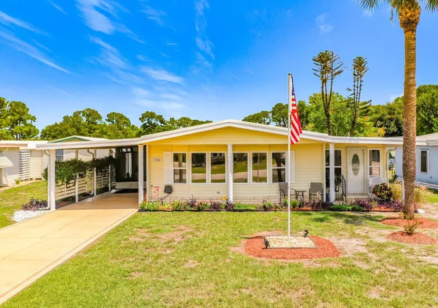 1st image of 1561 Apache Cir, Tavares, FL 32778 | MLS# G5116475