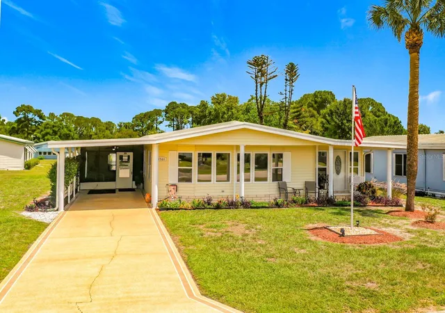 3rd image of 1561 Apache Cir, Tavares, FL 32778 | MLS# G5116475