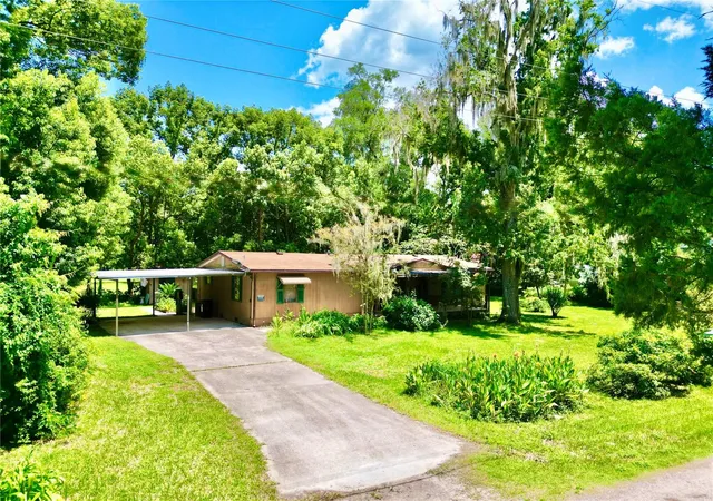 1st image of 13951 Ne 140th St, Waldo, FL 32694 | MLS# GC542753