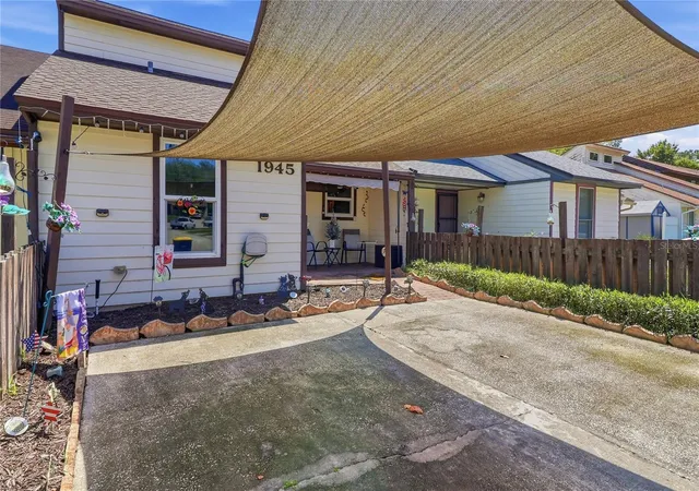 2nd image of 1945 Oak Water Dr, Jacksonville, FL 32225 | MLS# G5116479