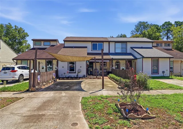 Photo 3 of Townhouse for sale at 1945 Oak Water Dr, Jacksonville, FL 32225 | MLS# G5116479 | Listing updated on 2026-08-27