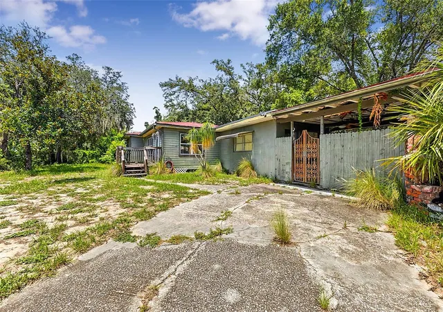 3rd image of 8725 N 26Th St, Tampa, FL 33604 | MLS# V4950735