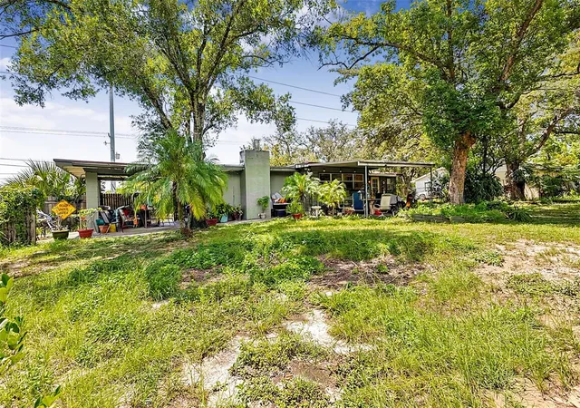 34th image of 8725 N 26th St, Tampa, FL 33604 | MLS# V4950735