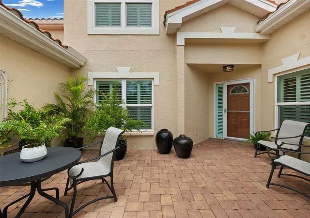 3rd image of 264 Woods Point Rd, Osprey, FL 34229 | MLS# A4703025