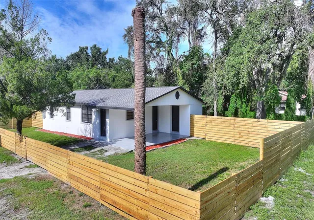 3rd image of 10016 N 10Th St, Tampa, FL 33612 | MLS# TB8539045