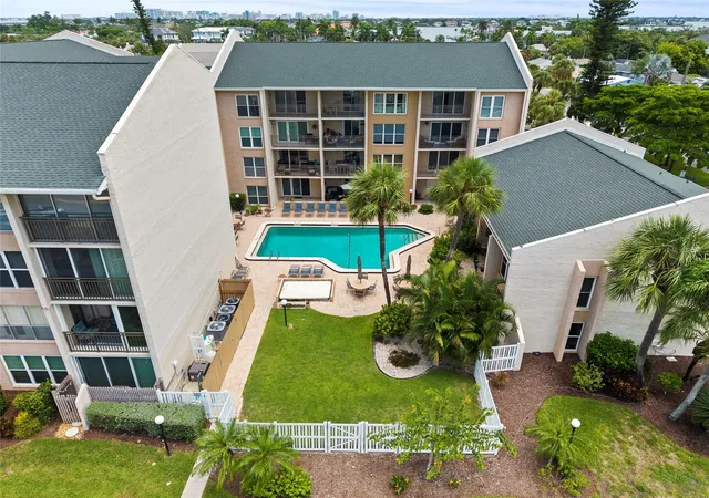 1st image of 845 Benjamin Franklin Dr #101, Sarasota, FL 34236 | MLS# A4703033