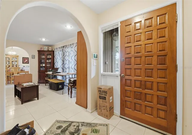 Photo 3 of Single family home for sale at 701 Milan Ct, Altamonte Springs, FL 32714 | MLS# O6433750 | Listing updated on 2026-10-06