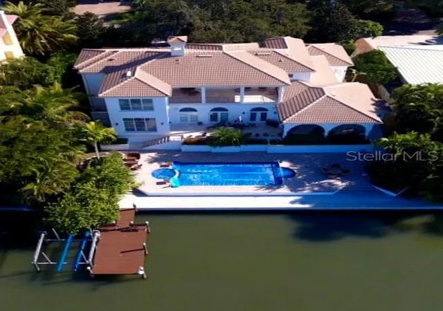 1st image of 1444 Harbor Dr, Sarasota, FL 34239 | MLS# A4703040