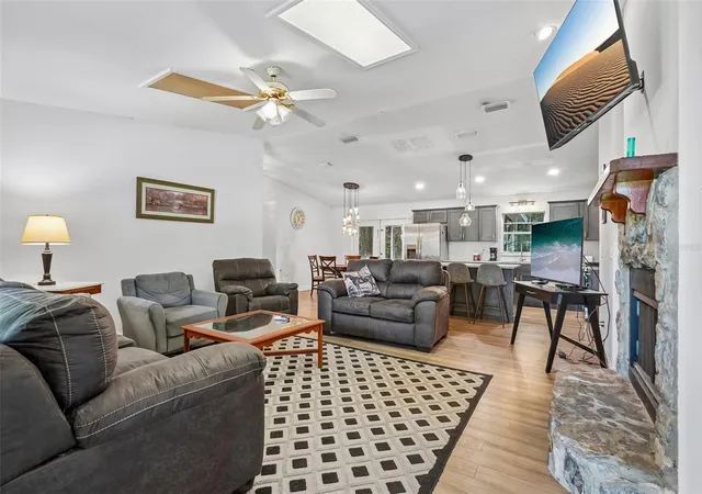5th image of 5230 Nw 144Th Pl, Reddick, FL 32686 | MLS# O6433758
