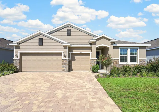 Photo 2 of Single family home for sale at 4974 Nw 39th Loop, Ocala, FL 34482 | MLS# OM730456 | Listing updated on 2026-09-02