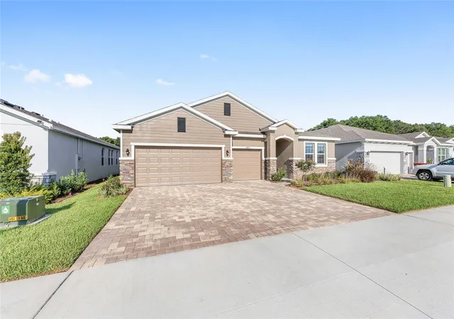 Photo 4 of Single family home for sale at 4974 NW 39th Loop, Ocala, FL 34482 | MLS# OM730456 | Listing updated on 2026-09-02