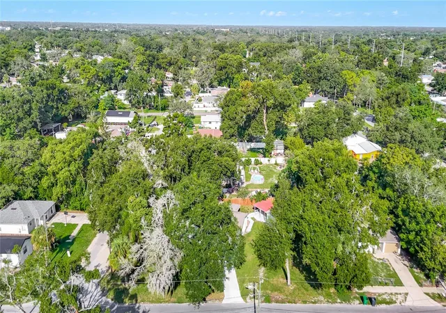 Photo 2 of Sale Pending at 1616 E Poinsettia Ave, Tampa, FL 33612 | MLS# TB8539089 | Listing updated on 2026-09-02