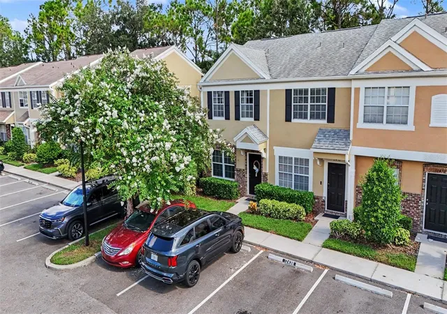 4th image of 12434 Berkeley Square Dr, Tampa, FL 33626 | MLS# W7888623