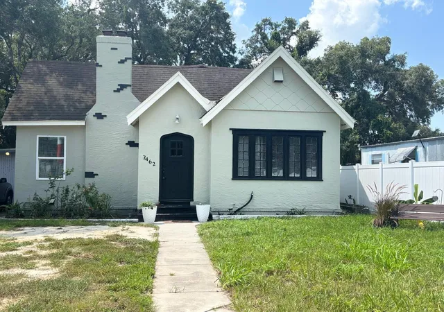 Photo 1 of Single family home for sale at 3462 Ave T Nw, Winter Haven, FL 33881 | MLS# S5155664 | Listing updated on 2026-08-24