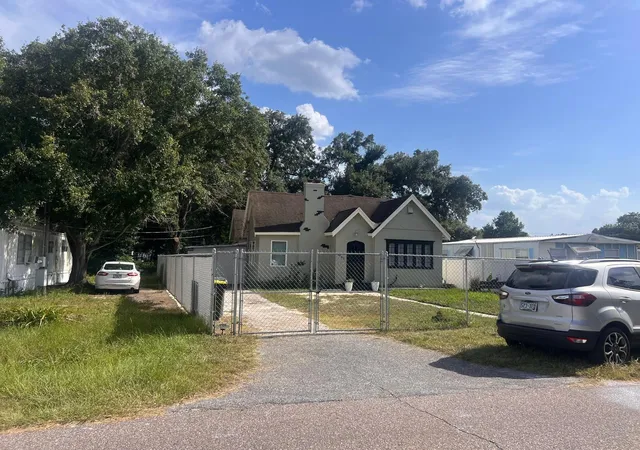 Photo 3 of Single family home for sale at 3462 Ave T NW, Winter Haven, FL 33881 | MLS# S5155664 | Listing updated on 2026-08-24