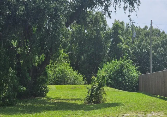 Photo 4 of Land for sale at 2232 Seaboard Ave, Venice, FL 34293 | MLS# A4703048 | Listing updated on 2026-08-17