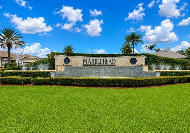 Photo 2 of Sale Pending at 8071 Cyn Lake Cir, Orlando, FL 32835 | MLS# S5155669 | Listing updated on 2026-08-20