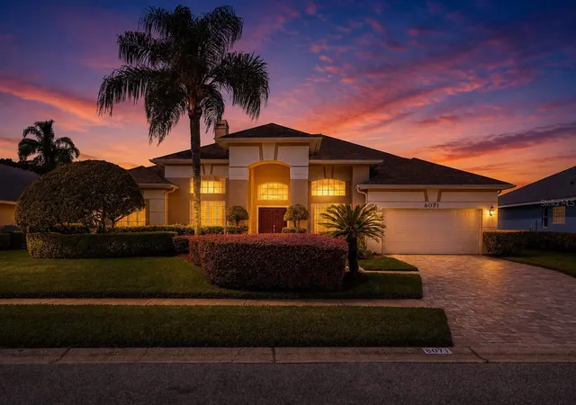 Photo 3 of Sale Pending at 8071 Cyn Lake Cir, Orlando, FL 32835 | MLS# S5155669 | Listing updated on 2026-08-20