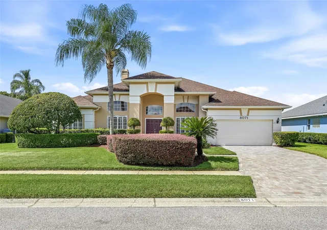 Photo 3 of Sale Pending at 8071 Cyn Lake Cir, Orlando, FL 32835 | MLS# S5155669 | Listing updated on 2026-08-20