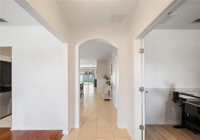 Photo 2 of Single family home for sale at 618 Bainbridge Loop, Winter Garden, FL 34787 | MLS# O6433781 | Listing updated on 2026-10-09