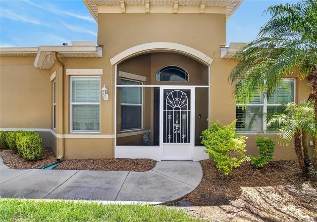 4th image of 980 Pembroke Pt Wy, SUN CITY CENTER, FL 33573
