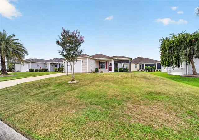 Photo 4 of Single family home for sale at 3437 Greenacres Ter, The Villages, FL 32163 | MLS# G5116491 | Listing updated on 2026-10-08