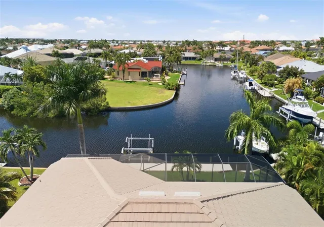 2nd image of 1418 Kinglet Dr, Punta Gorda, FL 33950 | MLS# C7529618