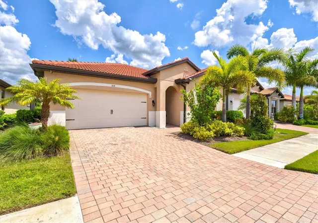 Photo 2 of Single family home for sale at 308 Soliera St, Nokomis, FL 34275 | MLS# A4703065 | Listing updated on 2026-09-02