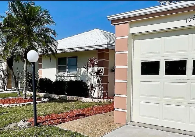 2nd image of 108 Villa Dr #108, Osprey, FL 34229 | MLS# TB8539148