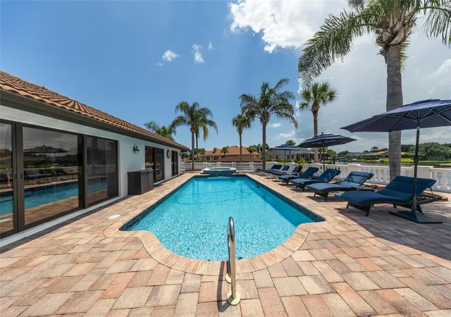 Photo 3 of Single family home for sale at 13 Carollo Ct, Palm Coast, FL 32137 | MLS# FC320705 | Listing updated on 2026-08-26
