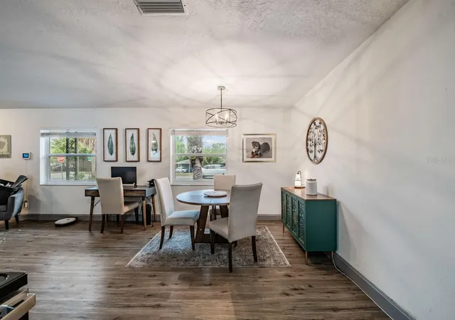 3rd image of 958 Cobblestone Dr, Spring Hill, FL 34606 | MLS# TB8539159