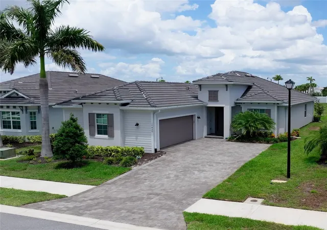 1st image of 17420 Jadestone Ct, Venice, FL 34293 | MLS# C7529624