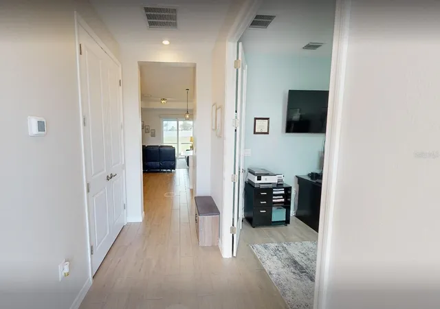 4th image of 17420 Jadestone Ct, Venice, FL 34293 | MLS# C7529624