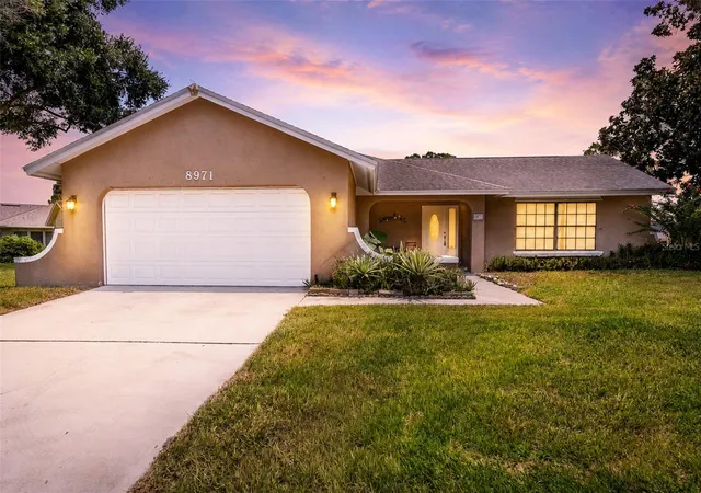 Photo 1 of Single family home for sale at 8971 Angelica Dr, Orlando, FL 32836 | MLS# O6433841 | Listing updated on 2026-09-25